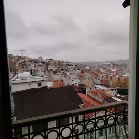 Hostel Ivy Cafe Istanbul