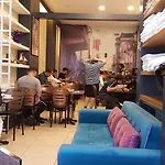 Hostel Ivy Cafe *