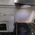 Ivy Cafe Hostel *