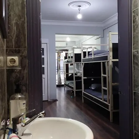 Ivy Cafe Hostel